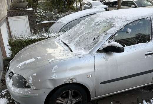SEAT Seat Ibiza 1.2 essence 2004  pour export / pièc ...