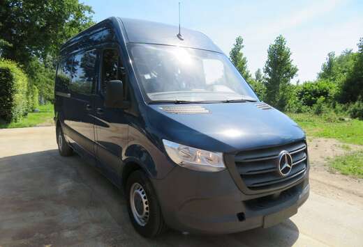Mercedes-Benz 311CDi - FWD - A2H2