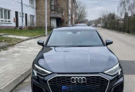 Audi Sportback 30 TDi Business Edition S line tronic