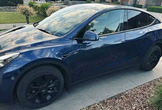 Tesla Model Y 72.5 kWh Dual Motor Long Range (324 kW)