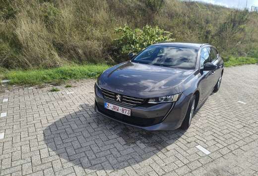 Peugeot SW 1.2 PureTech Allure Pack S&S