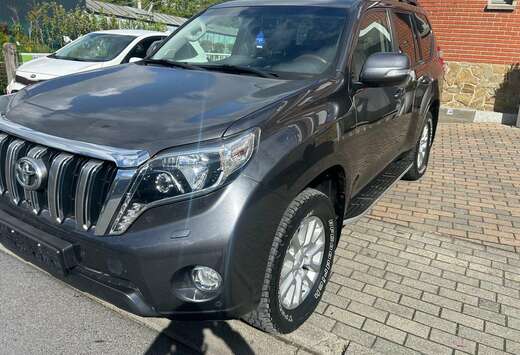 Toyota 2.8 D-4D 7 pls Premium frigo