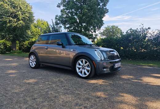 MINI Mini 1.6i 16v Cooper