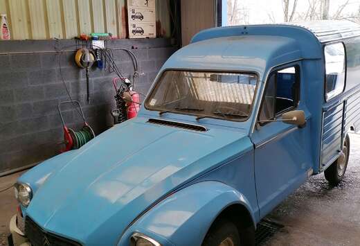 Citroen ACADIANE 2CV  CHASSIS OK  TRES SAINE