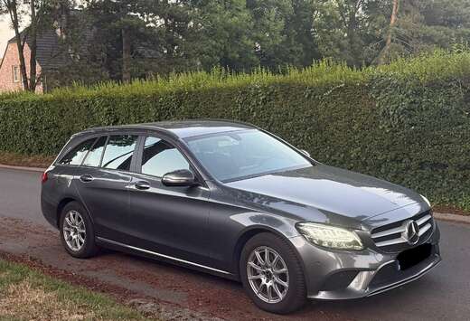 Mercedes-Benz gekeurd voor verkoop in nieuwstaat