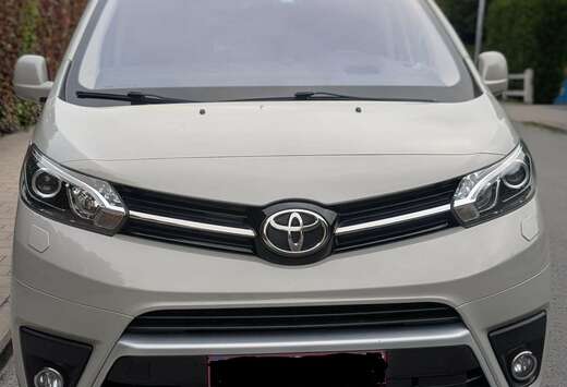 Toyota Verso 2.0 D-4D Long VIP S&S