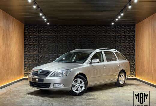 Skoda SW1.2 TSI GARANTIE Trekhaak Navi Parksensor 1.E ...