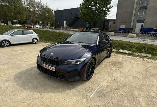 BMW 330e