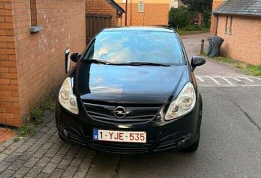 Opel Corsa 1.2i Cosmo