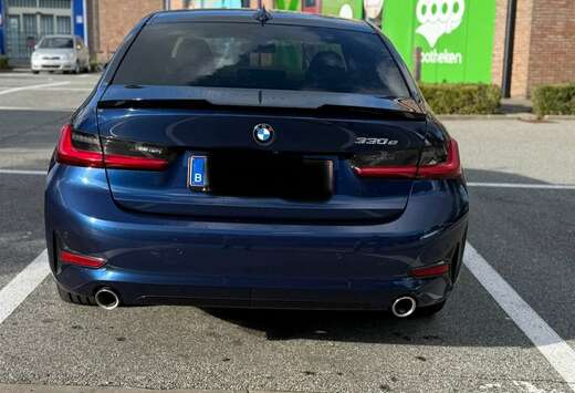 BMW 330e Benizne Hybrid