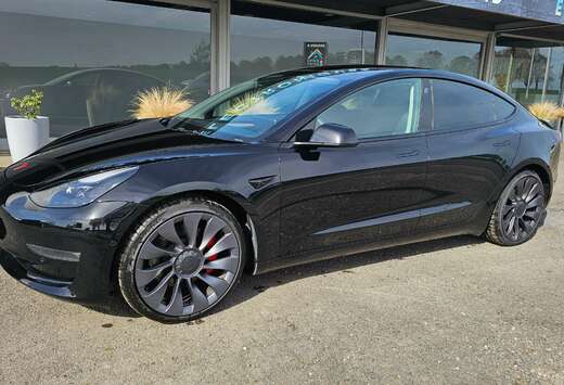 Tesla Model 3 78 kWh AWD Performance (377 kW)