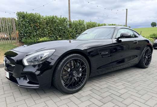 Mercedes-Benz 4.0 V8 BiTurbo
