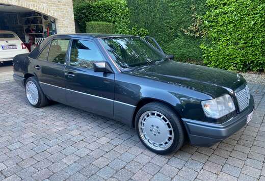 Mercedes-Benz W 124