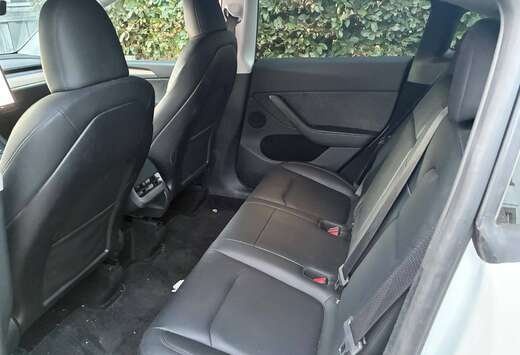 Tesla Model Y 72.5 kWh Dual Motor Long Range (324 kW)