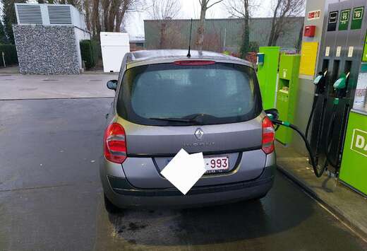 Renault 1.2i Authentique