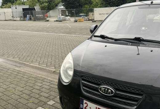 Kia 1.0i 12v LX