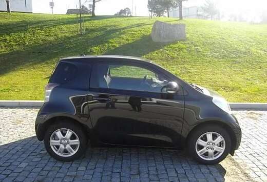 Toyota iQ 1.0i VVT-i Sol
