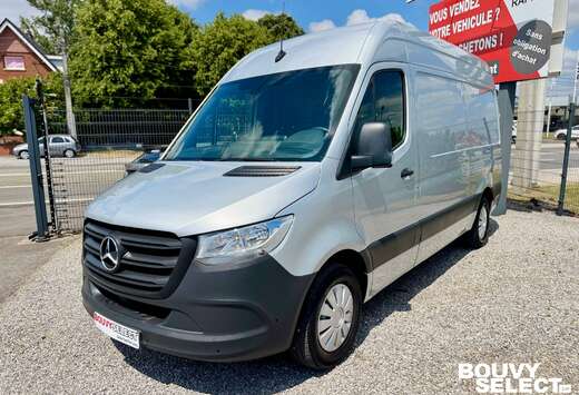 Mercedes-Benz 2.0 L2H2 *CARPLAY*CAMERA*CAPTEURS AV+AR ...