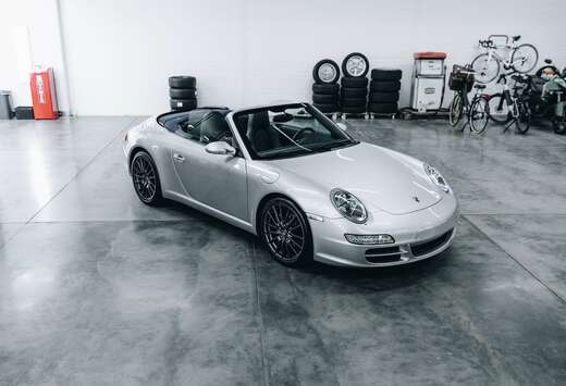 Porsche 911 Carrera 2 Cabriolet 3.6i Tiptronic S
