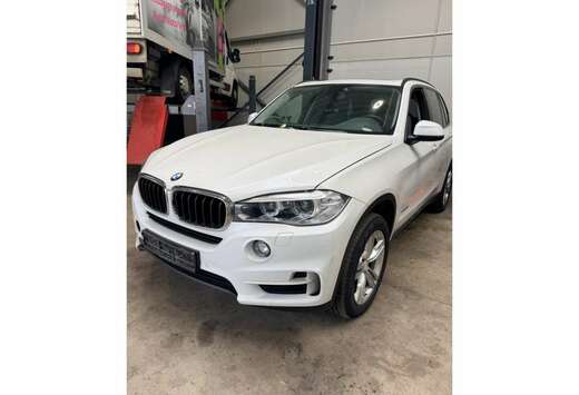 BMW X5 xDrive 30 d/ /7Sitzer/Toit ouvrant Pano/19/bi  ...