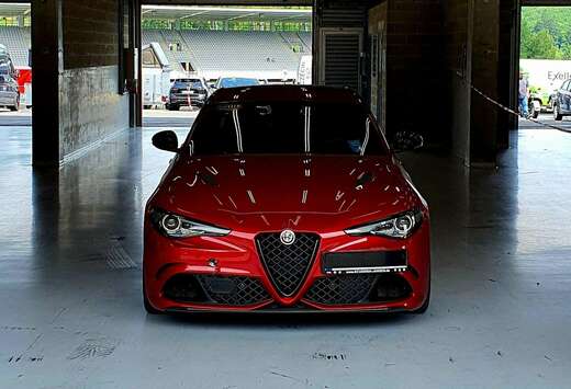 Alfa Romeo Giulia 2.9 T V6 Quadrifoglio (EU6D) Sparco ...