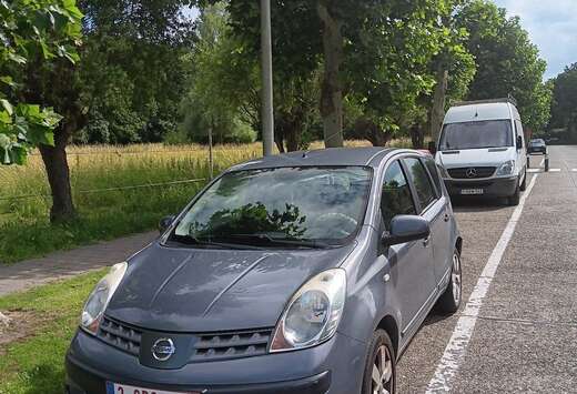 Nissan 1.6 Aut. acenta