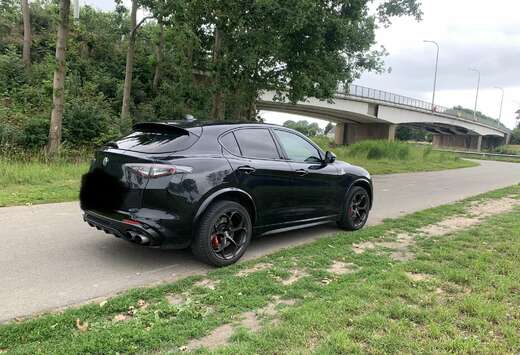 Alfa Romeo 2.9 Bi-Turbo Q4 Quadrifoglio  Lichte Vrach ...