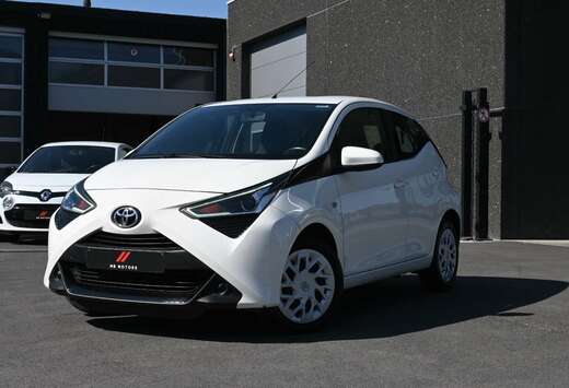 Toyota **1.0i VVT-i x-play**Airco**Led**Camera**