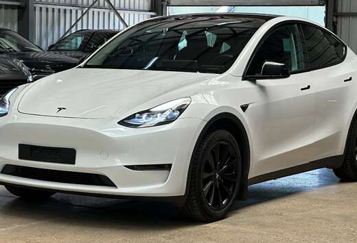 Tesla Model Y 72.5 kWh Dual Motor Performance (377 kW ...