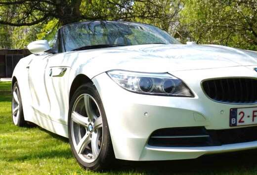 BMW 2.0i sDrive20i