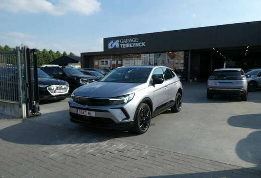 Opel 1.2 i 130pk Automaat GS Line Black Edition Camer ...