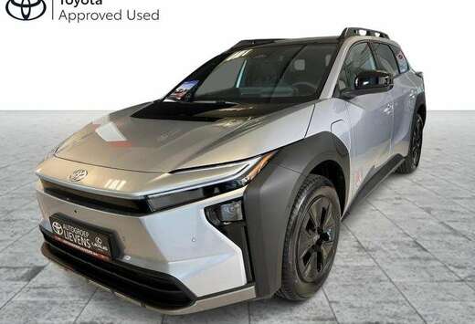 Toyota 74.7 kWh AWD EXECUTIVE
