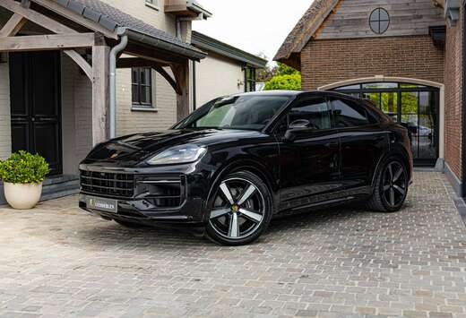 Porsche Coupé E-Hybrid / SportDesign / Sports Exhaus ...