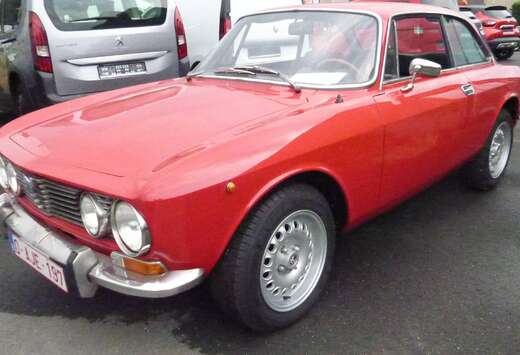 Alfa Romeo Coupé Bertone, junior 2.0 restaurée