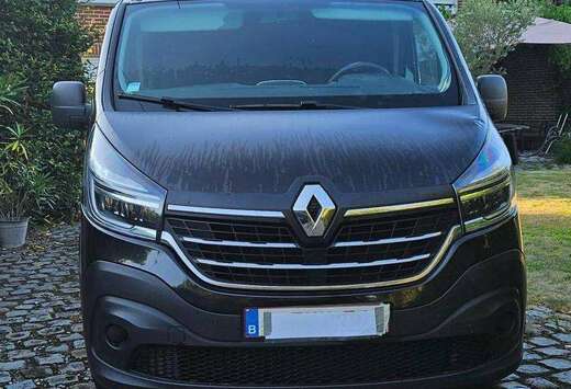 Renault 2.0 dCi L2H1 met trekhaak en extra schuifdeur