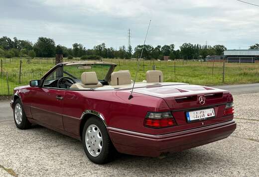 Mercedes-Benz W124 Cabrio