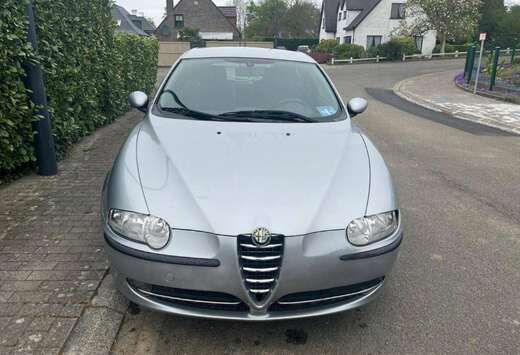 Alfa Romeo 147 1.6i 16v TS Impression Linea Rossa