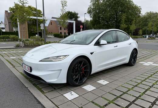 Tesla 78 kWh AWD Performance (377 kW)
