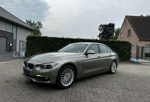 BMW 330e iPerformance Luxury Line
