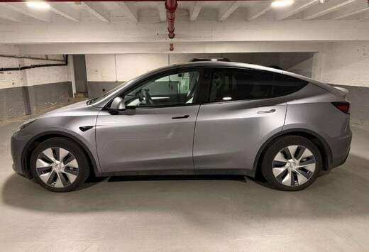 Tesla Model Y 72.5 kWh Dual Motor Performance (377 kW ...