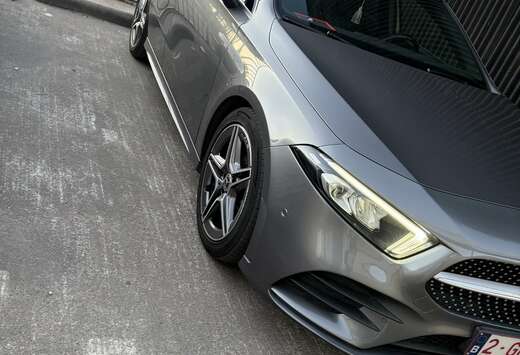 Mercedes-Benz A 180 d Business Solution AMG