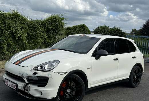 Porsche 3.0i V6 Hybrid Tiptronic S