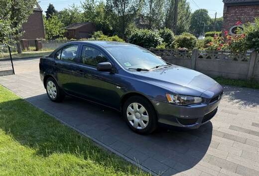 Mitsubishi 1.5i Benzine Airco 1.Eigenaar Met 80.000km