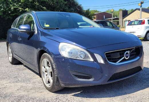 Volvo 2.0D AUTOMAAT AIRCO LEDER PDC TREKHAAK OHBOEK 2 ...