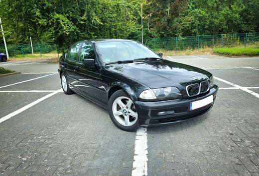 BMW 320i