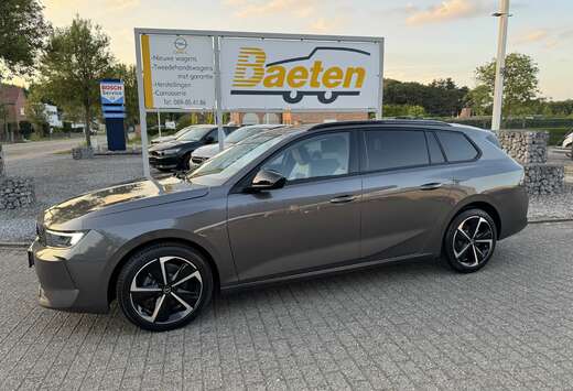 Opel Sports Tourer 1.2 Edition.