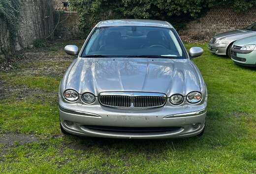 Jaguar 2.5i V6 24v Executive