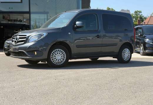 Mercedes-Benz 111 CDI A2 6M 81/110