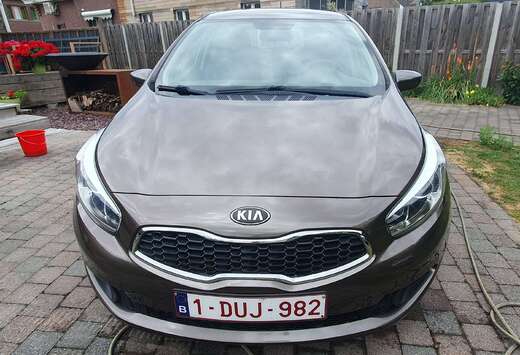 Kia Cee\'d 1.4i Euro 5 (Toegang tot LEZ zones)