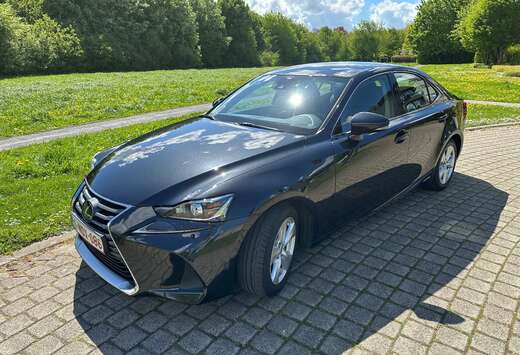 Lexus IS 300h 2.5i Business Line E-CVT (EU6.2)